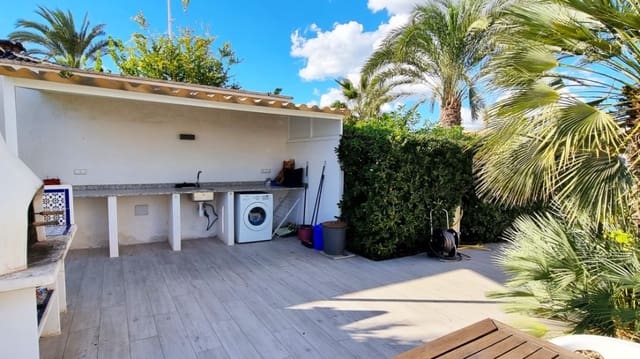 4 camera da letto Villa in vendita in Playa Flamenca, Orihuela con piscina - 940.000 € (Rif: 9440424)