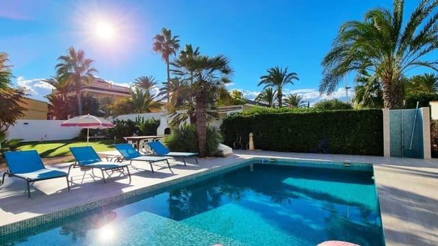 4 camera da letto Villa in vendita in Playa Flamenca, Orihuela con piscina - 940.000 € (Rif: 9440424)