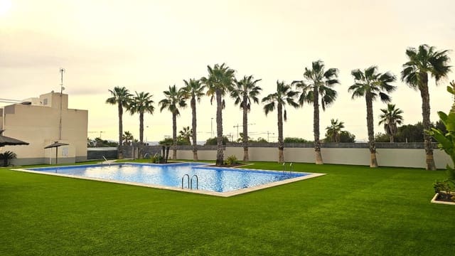 2 soverom Hus til salgs i Aguas Nuevas, Torrevieja - € 245 000 (Ref: 9440427)