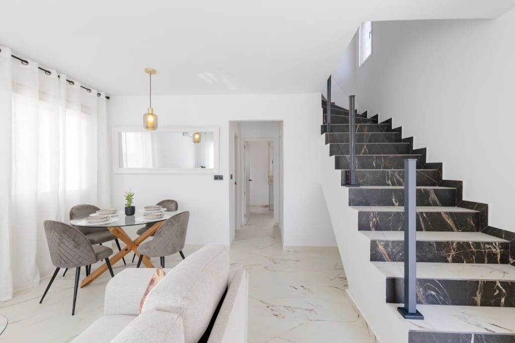 5 sypialnia Willa na sprzedaż w Villamartin z basenem - 299 900 € (Ref: 9440431)