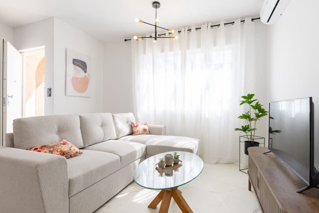 5 sypialnia Willa na sprzedaż w Villamartin z basenem - 299 900 € (Ref: 9440431)