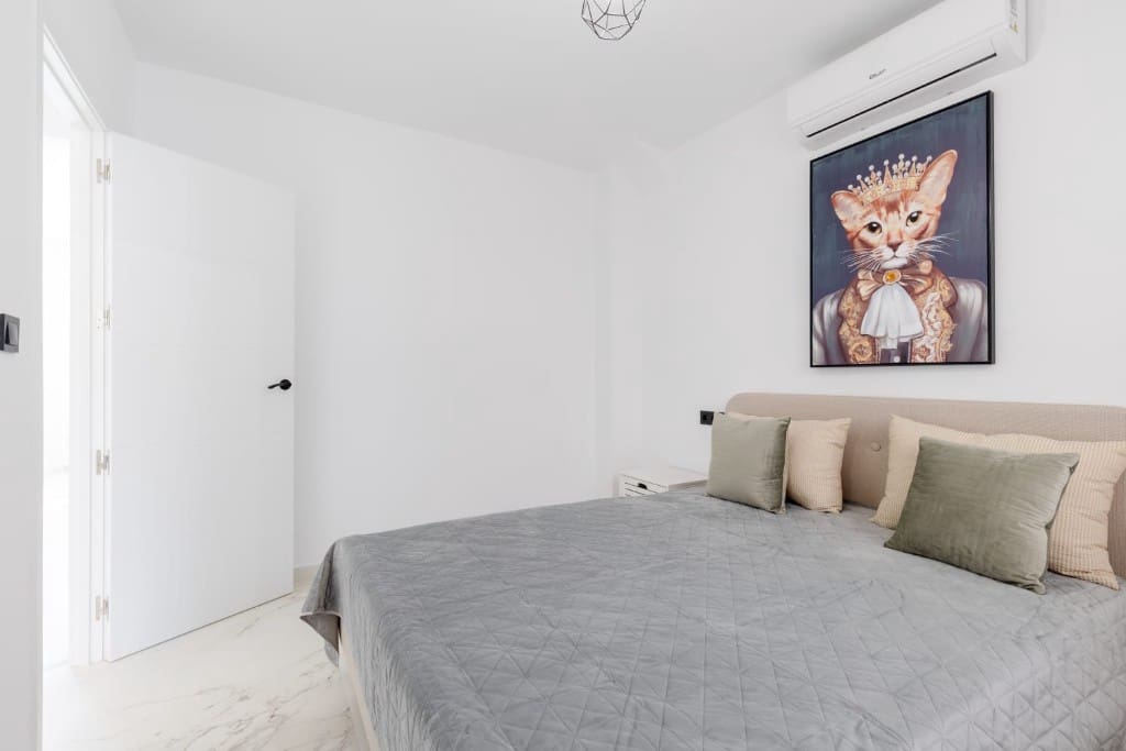 5 sypialnia Willa na sprzedaż w Villamartin z basenem - 299 900 € (Ref: 9440431)