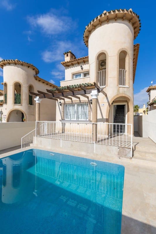 5 sypialnia Willa na sprzedaż w Villamartin z basenem - 299 900 € (Ref: 9440431)