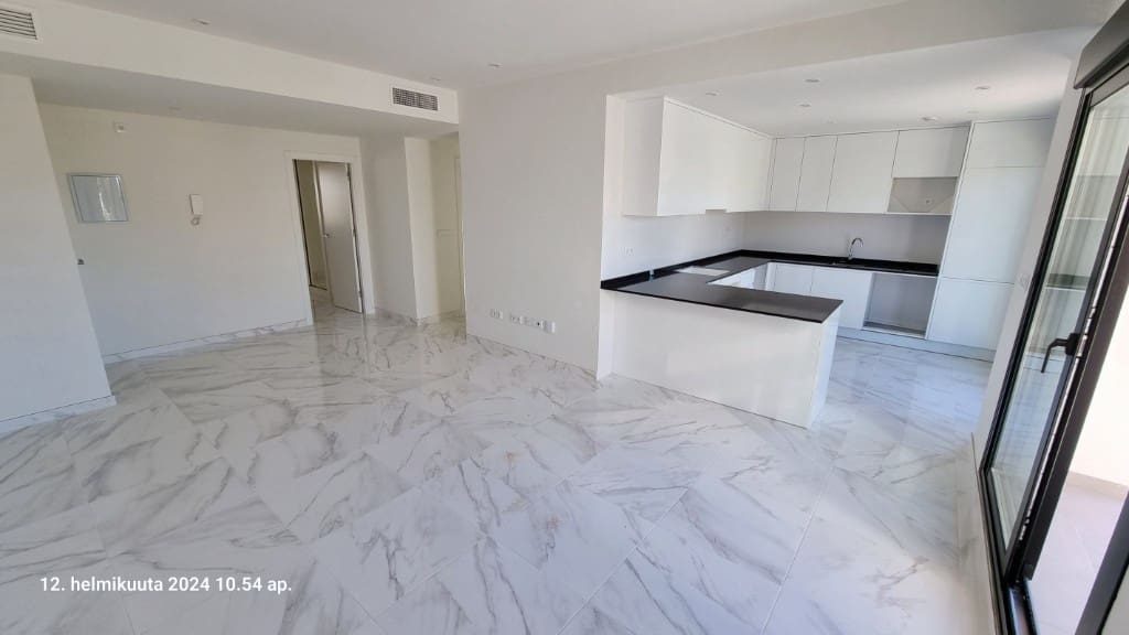 2 soveværelse Lejlighed til salg i Villamartin med swimmingpool - € 295.000 (Ref: 9440440)