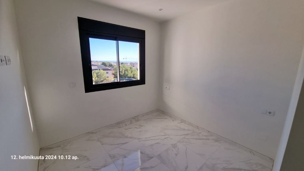 2 soveværelse Lejlighed til salg i Villamartin med swimmingpool - € 295.000 (Ref: 9440440)