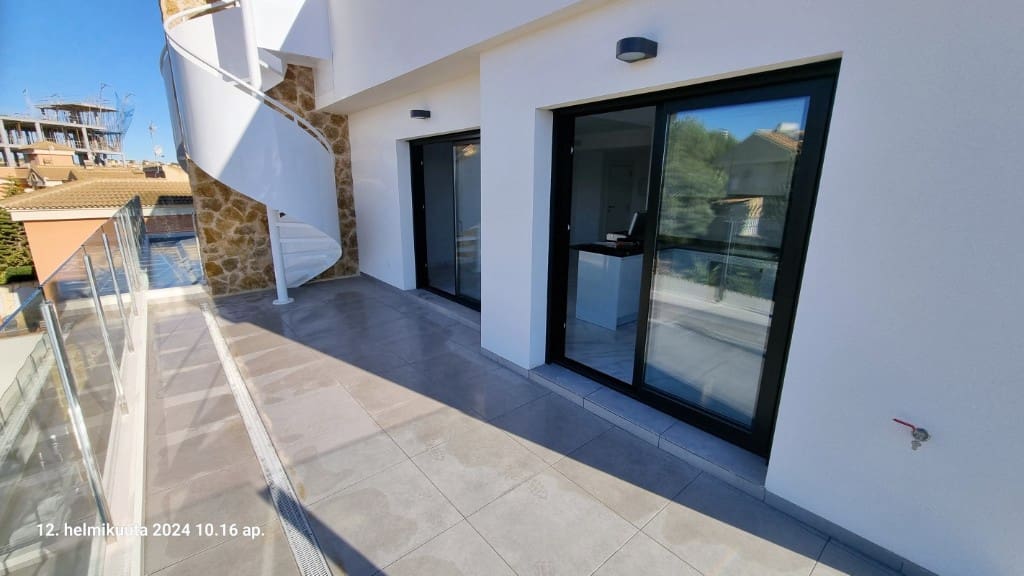 2 soveværelse Lejlighed til salg i Villamartin med swimmingpool - € 295.000 (Ref: 9440440)