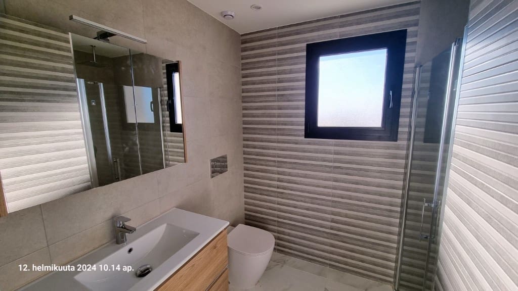 2 soveværelse Lejlighed til salg i Villamartin med swimmingpool - € 295.000 (Ref: 9440440)