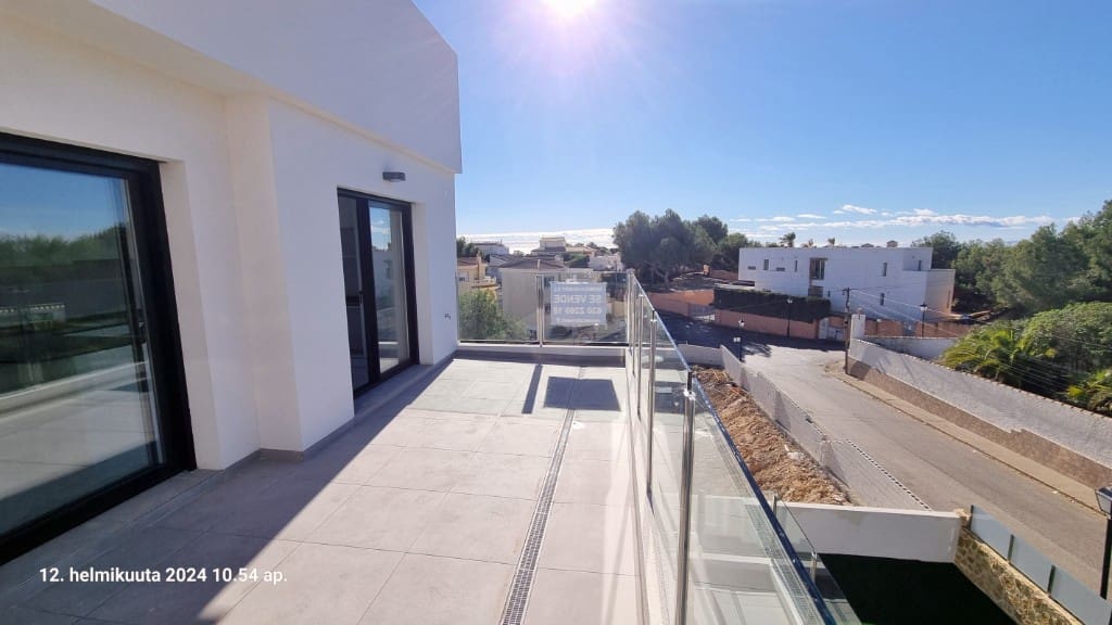 2 soveværelse Lejlighed til salg i Villamartin med swimmingpool - € 295.000 (Ref: 9440440)