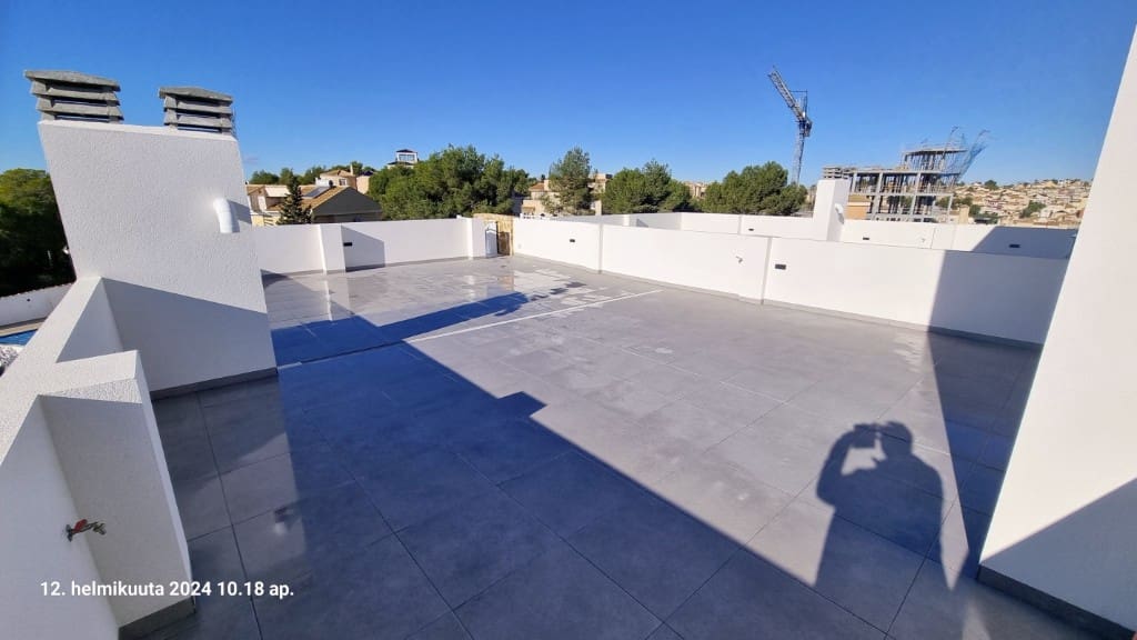 2 soveværelse Lejlighed til salg i Villamartin med swimmingpool - € 295.000 (Ref: 9440440)