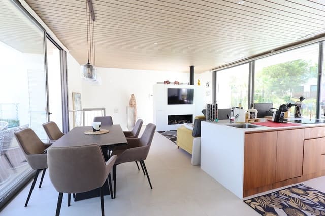 4 quarto Moradia para venda em Las Colinas Golf, Orihuela com piscina - 880 000 € (Ref: 9440445)