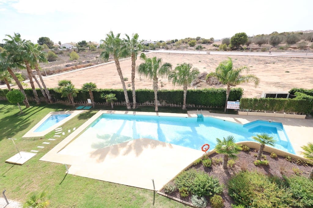 Apartamento de 2 habitaciones en Orihuela Costa en venta con piscina - 269.000 € (Ref: 9440456)