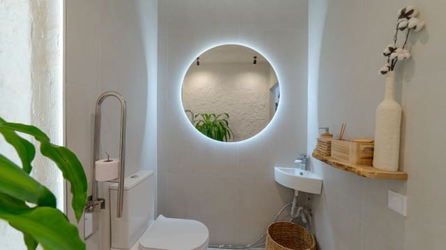 Erhverv til salg i Mercado, Alicante by - € 375.000 (Ref: 9440457)