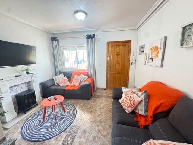 3 soverom Hus til salgs i Playa Flamenca, Orihuela med svømmebasseng - € 189 999 (Ref: 9440468)