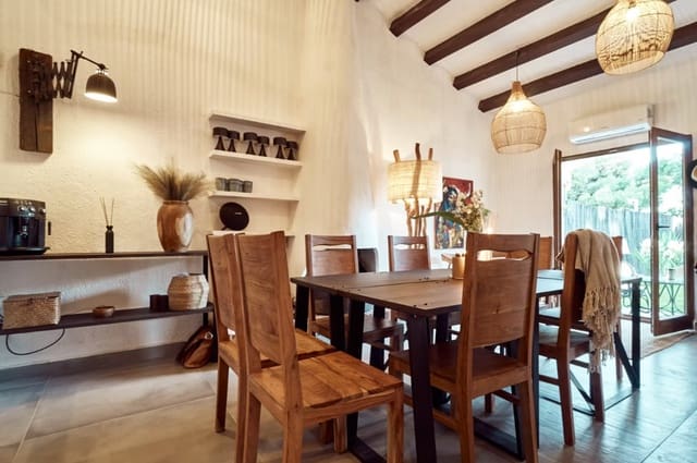 5 sypialnia Willa na sprzedaż w Punta Prima, Orihuela z basenem - 930 000 € (Ref: 9440485)