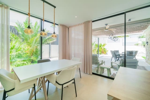 3 sovrum Villa till salu i Los Balcones - 599 000 € (Ref: 9440489)