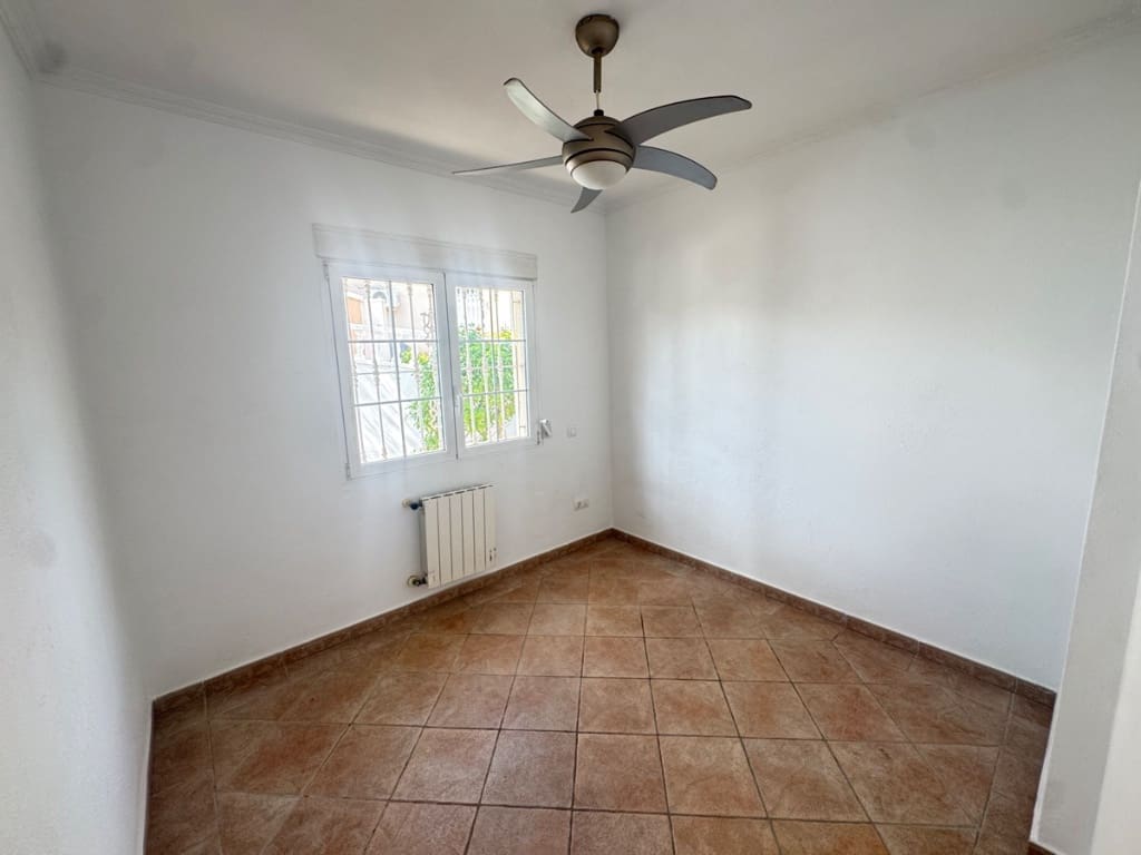 3 soverom Villa til salgs i San Miguel de Salinas med svømmebasseng - € 345 000 (Ref: 9440492)