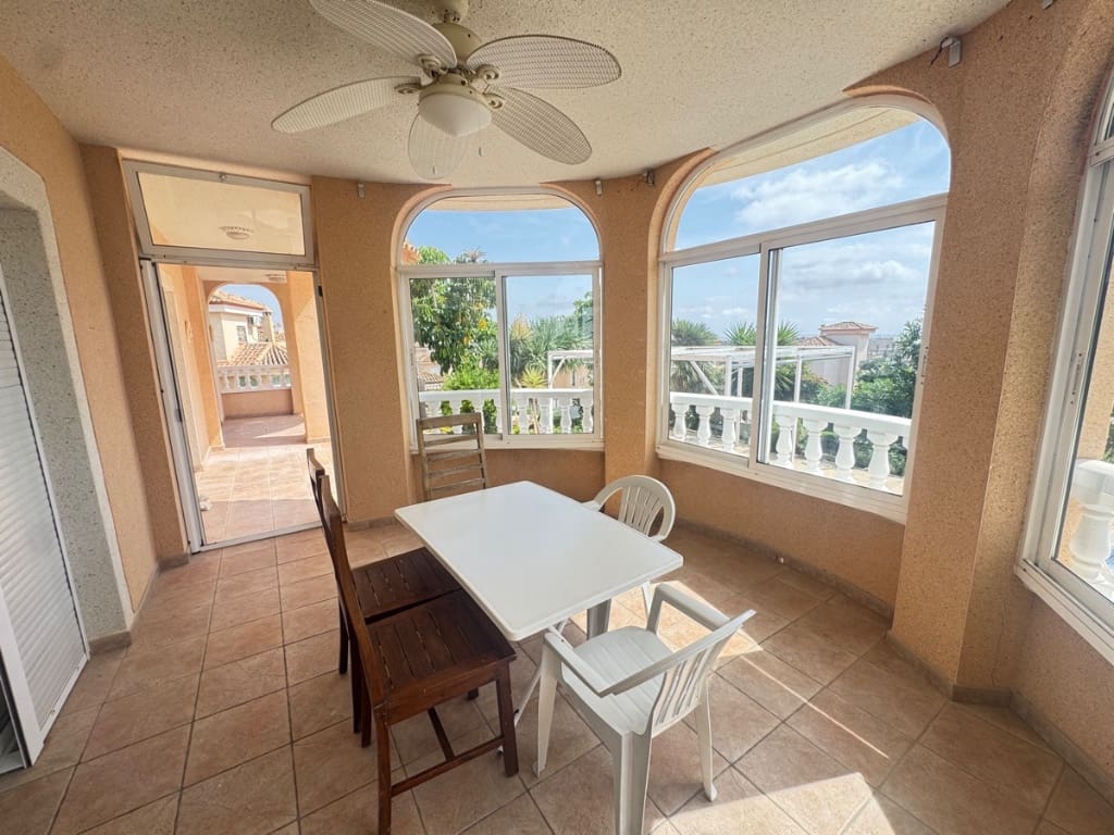 3 soverom Villa til salgs i San Miguel de Salinas med svømmebasseng - € 345 000 (Ref: 9440492)