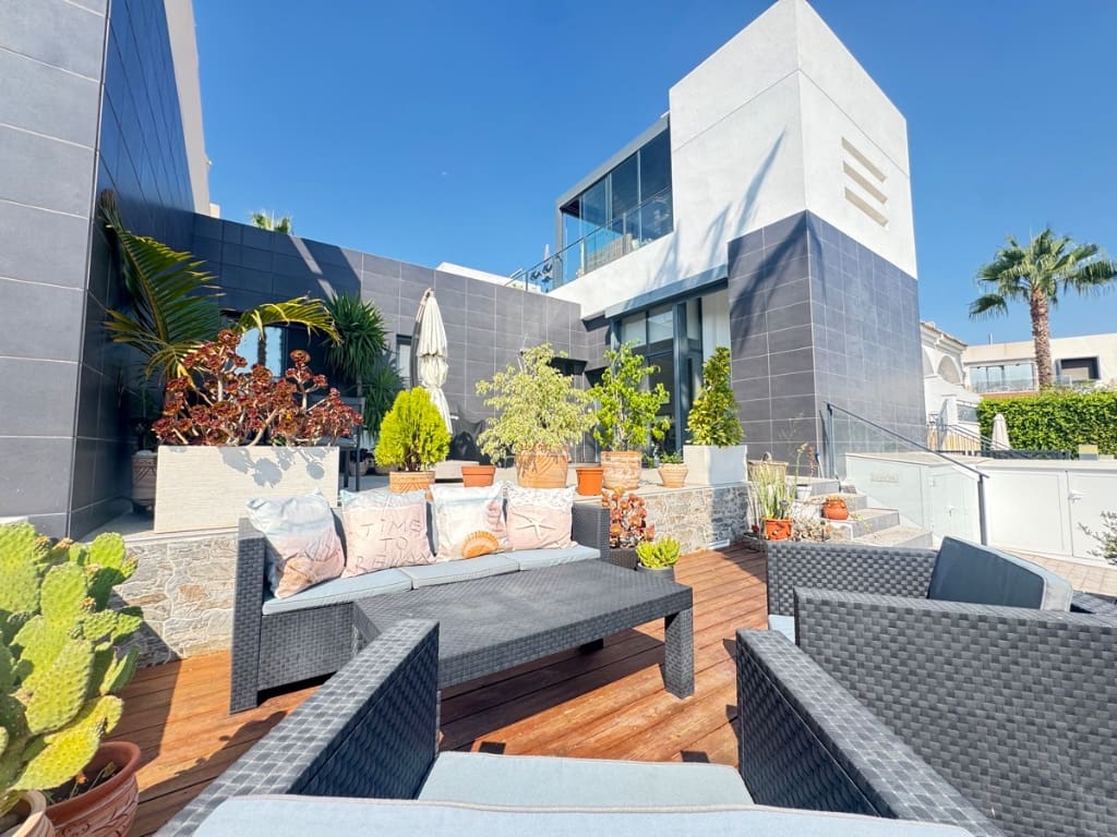 2 soverom Hus til salgs i Villamartin med svømmebasseng - € 339 000 (Ref: 9440495)