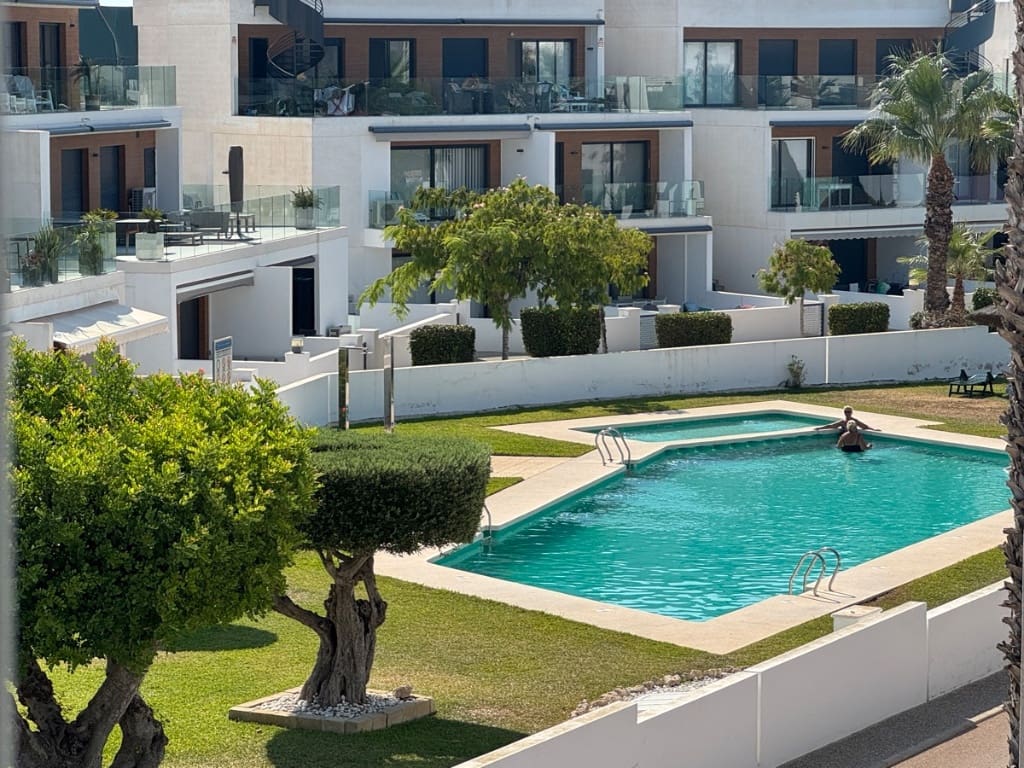 2 soverom Hus til salgs i Villamartin med svømmebasseng - € 339 000 (Ref: 9440495)