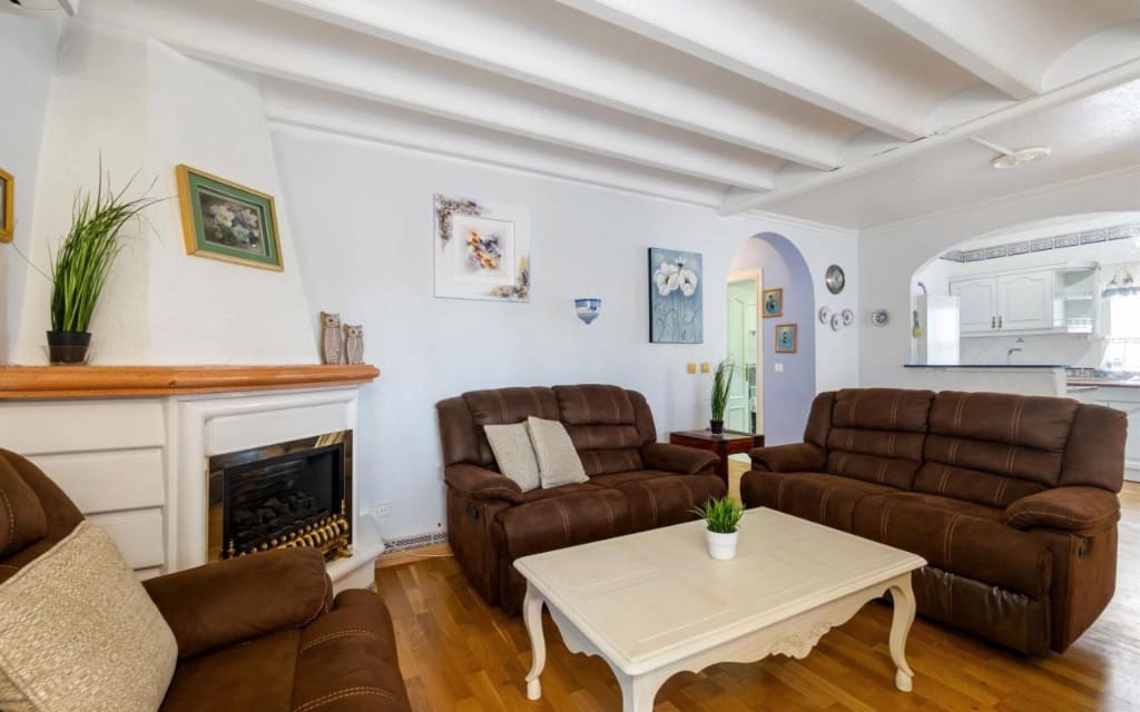 3 soveværelse Villa til salg i Playa Flamenca med swimmingpool - € 329.000 (Ref: 9440500)