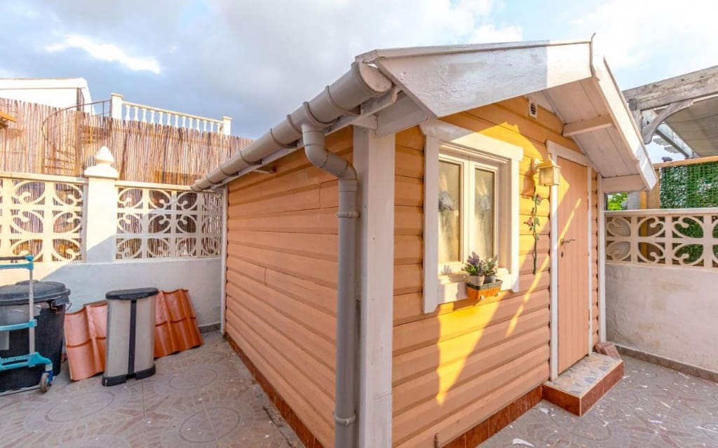 3 soveværelse Villa til salg i Playa Flamenca med swimmingpool - € 329.000 (Ref: 9440500)