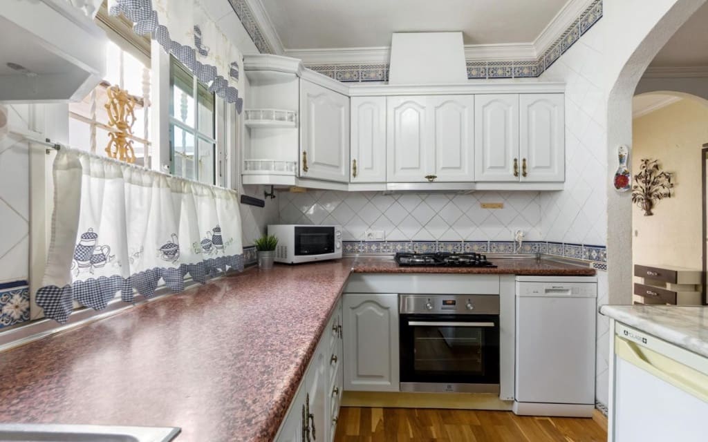 3 soveværelse Villa til salg i Playa Flamenca med swimmingpool - € 329.000 (Ref: 9440500)