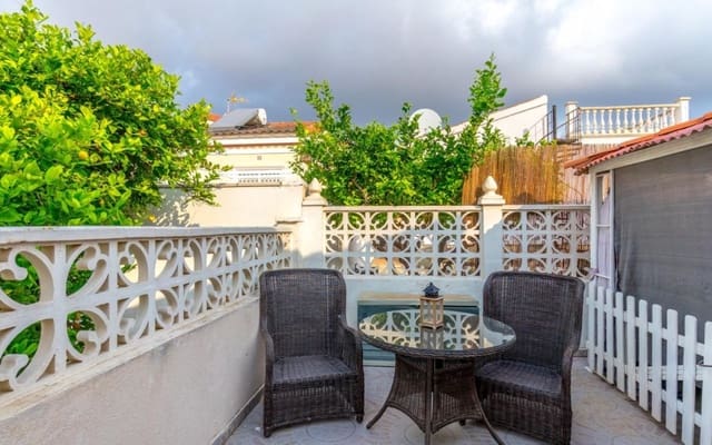 3 soveværelse Villa til salg i Playa Flamenca, Orihuela med swimmingpool - € 329.000 (Ref: 9440500)