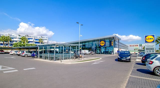 3 soveværelse Villa til salg i Playa Flamenca, Orihuela med swimmingpool - € 329.000 (Ref: 9440500)