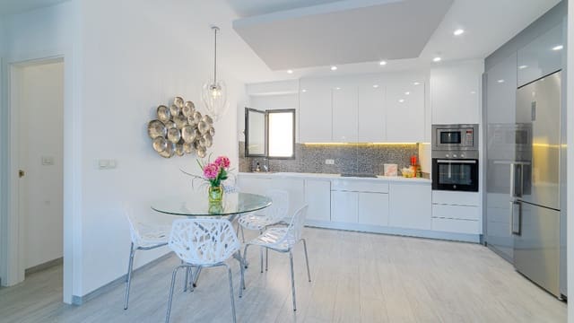 2 soveværelse Lejlighed til salg i Mil Palmeras, Pilar de la Horadada med swimmingpool - € 330.000 (Ref: 9440510)