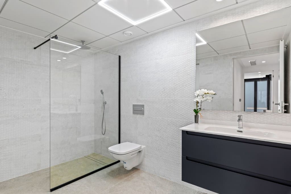 3 soveværelse Villa til salg i Alicante by med swimmingpool - € 1.390.000 (Ref: 9440517)