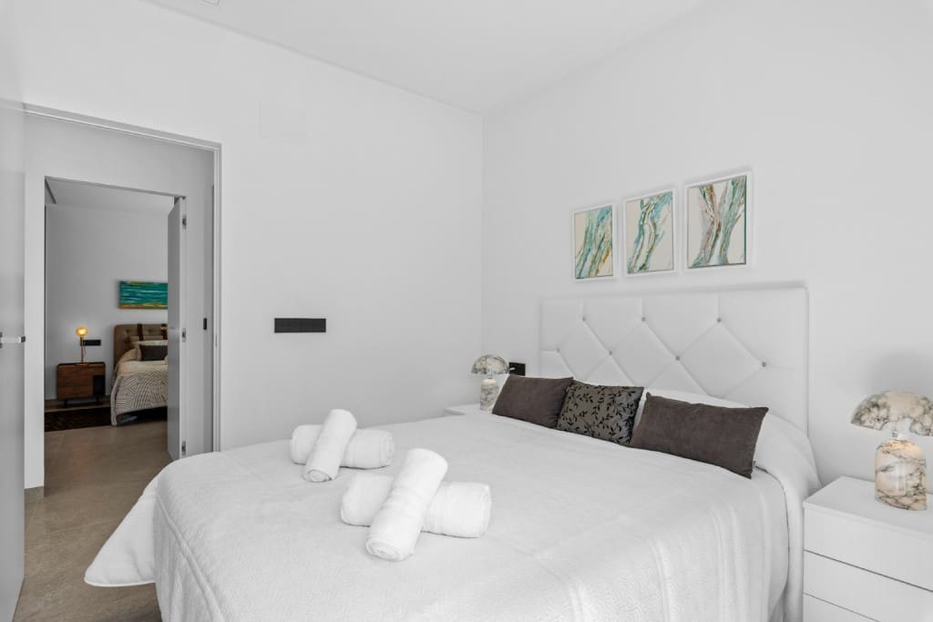 3 soveværelse Villa til salg i Alicante by med swimmingpool - € 1.390.000 (Ref: 9440517)