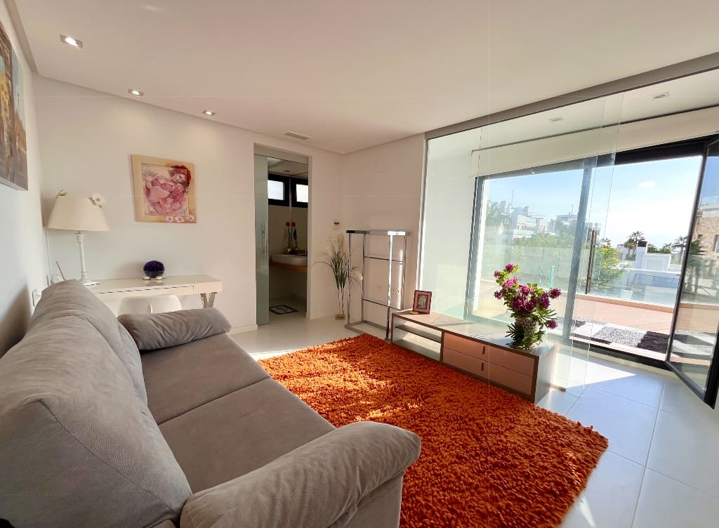 3 soveværelse Villa til salg i Los Dolses med swimmingpool - € 585.000 (Ref: 9440527)