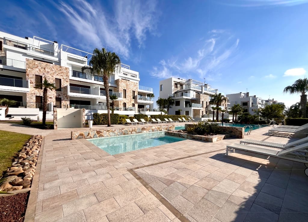 3 soveværelse Villa til salg i Los Dolses med swimmingpool - € 585.000 (Ref: 9440527)