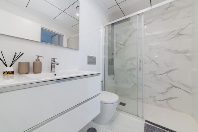 3 sypialnia Willa na sprzedaż w Villamartin, Orihuela z basenem - 325 000 € (Ref: 9440532)