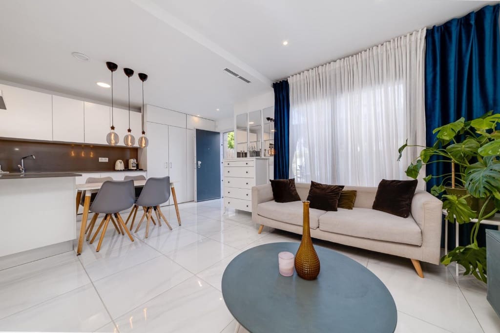 3 sypialnia Willa na sprzedaż w Villamartin z basenem - 325 000 € (Ref: 9440532)