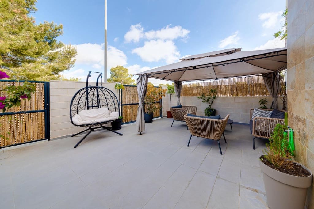 3 sypialnia Willa na sprzedaż w Villamartin z basenem - 325 000 € (Ref: 9440532)