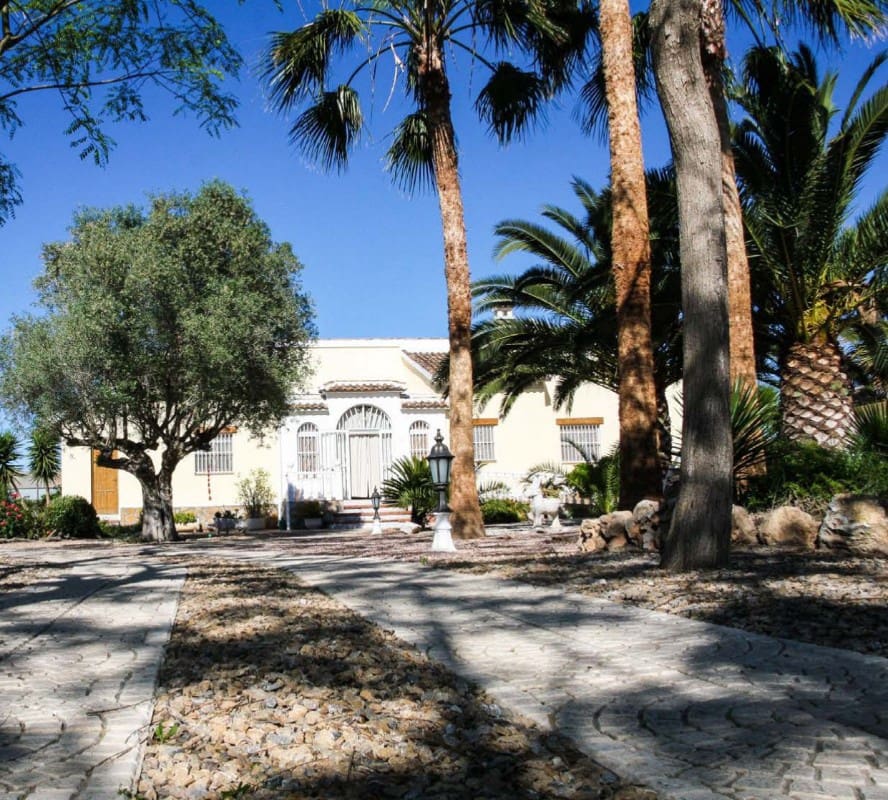 6 soveværelse Finca/Landehus til salg i Daya Vieja med swimmingpool - € 455.000 (Ref: 9440555)