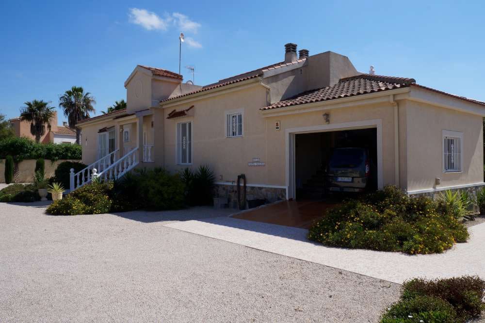 4 camera da letto Finca/Casa di Campagna in vendita in Catral con piscina - 369.000 € (Rif: 9440557)