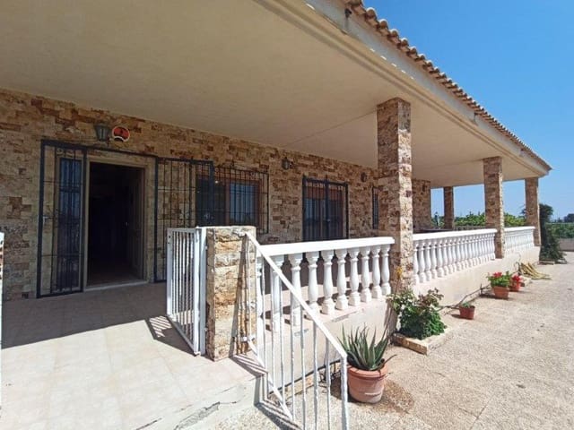 6 soveværelse Finca/Landehus til salg i San Miguel de Salinas med swimmingpool - € 547.900 (Ref: 9440558)