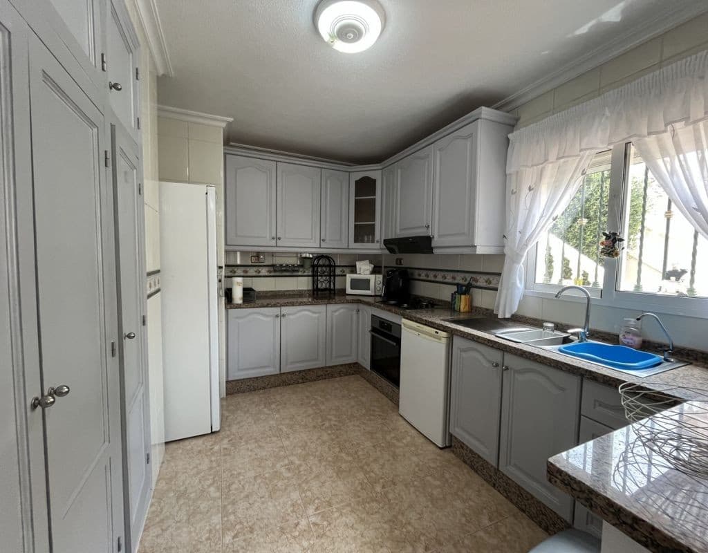 2 slaapkamer Villa te koop in Almoradi met zwembad - € 230.000 (Ref: 9440562)