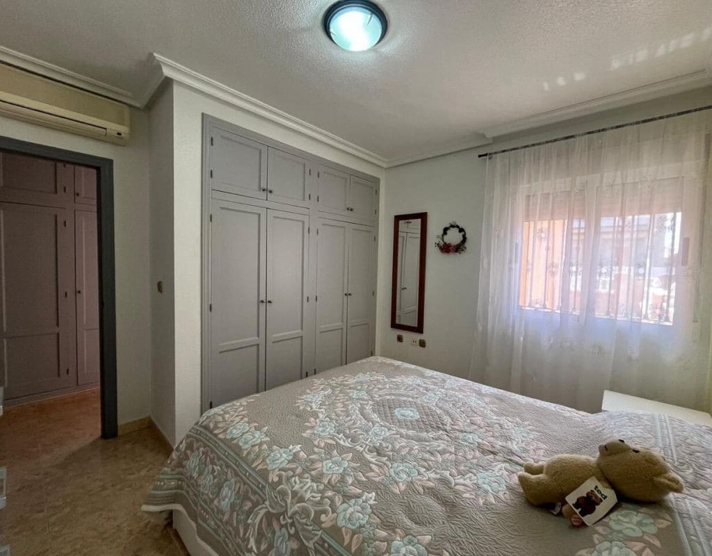 2 slaapkamer Villa te koop in Almoradi met zwembad - € 230.000 (Ref: 9440562)