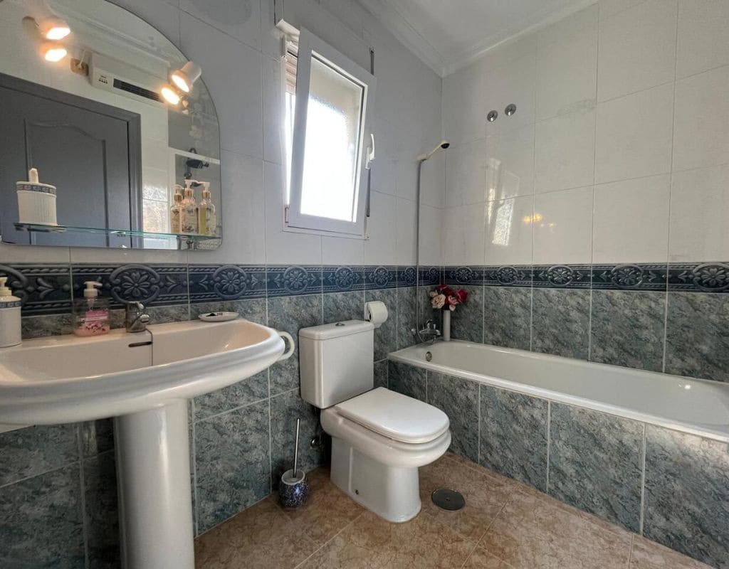 2 slaapkamer Villa te koop in Almoradi met zwembad - € 230.000 (Ref: 9440562)