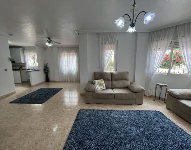2 slaapkamer Villa te koop in Almoradí met zwembad - € 230.000 (Ref: 9440562)