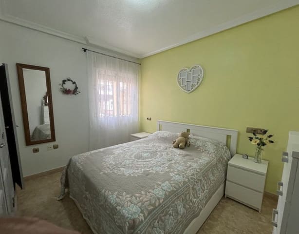 2 slaapkamer Villa te koop in Almoradí met zwembad - € 230.000 (Ref: 9440562)