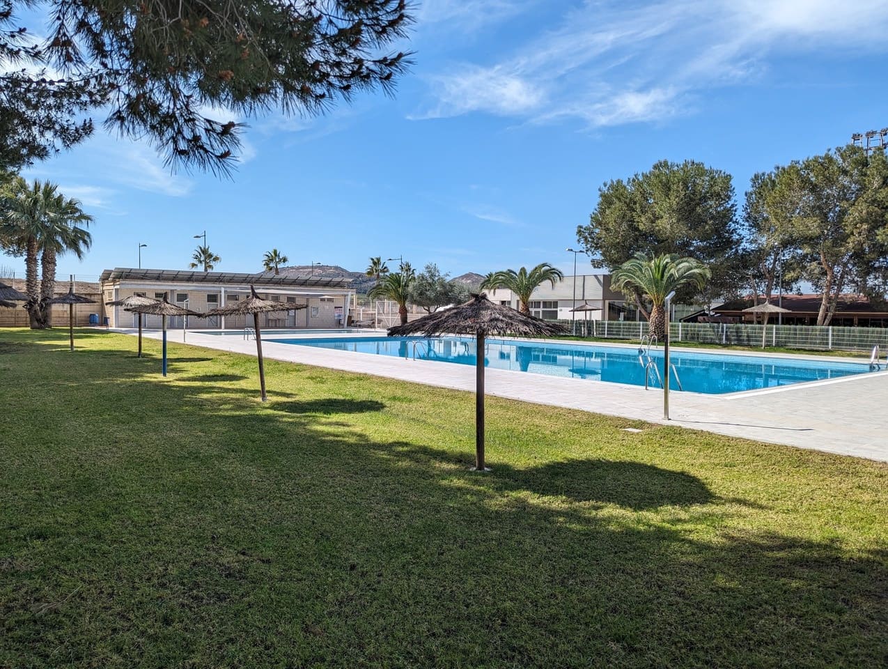 Apartamento de 2 habitaciones en Algorfa en venta con piscina - 147.000 € (Ref: 9441326)
