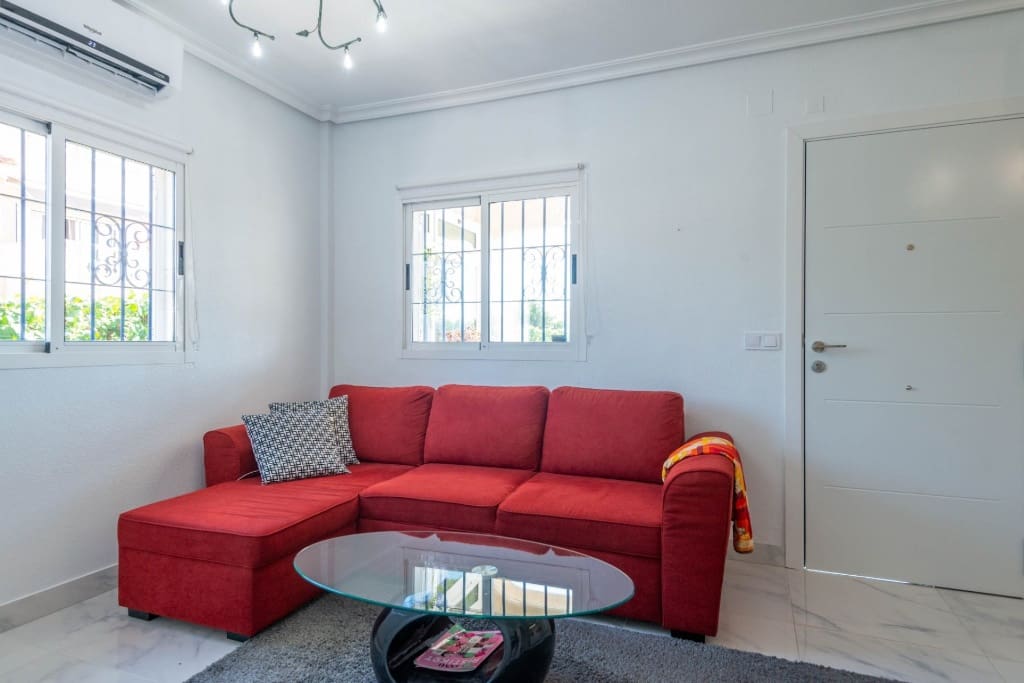 3 sovrum Hus till salu i Playa Flamenca med pool - 239 000 € (Ref: 9441327)