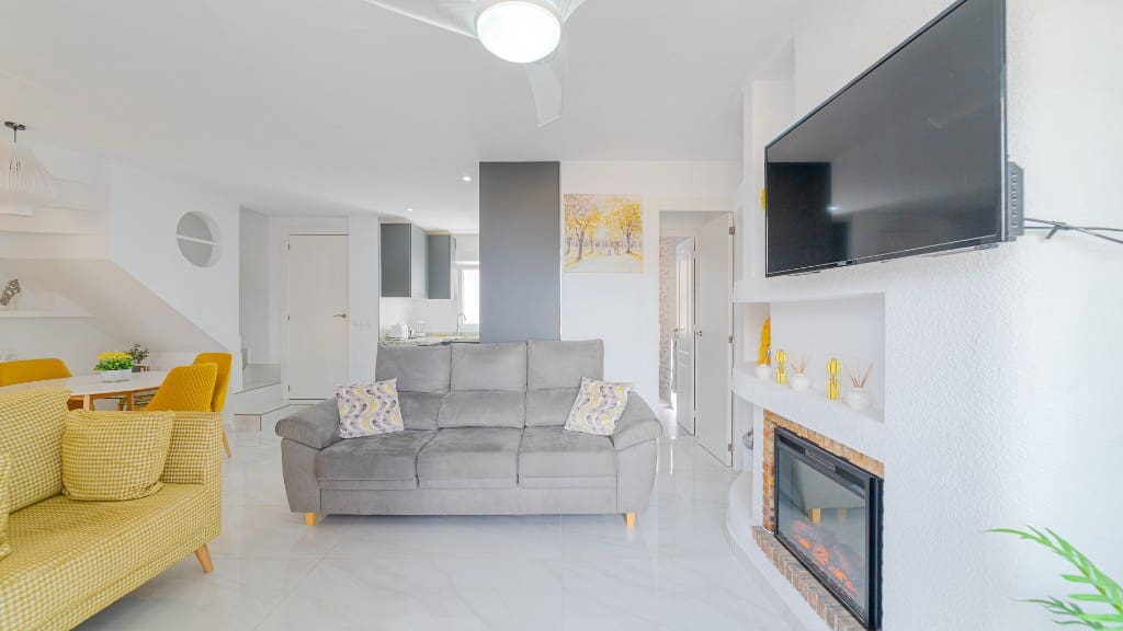 3 slaapkamer Appartement te koop in Mar Azul met zwembad - € 195.000 (Ref: 9441328)