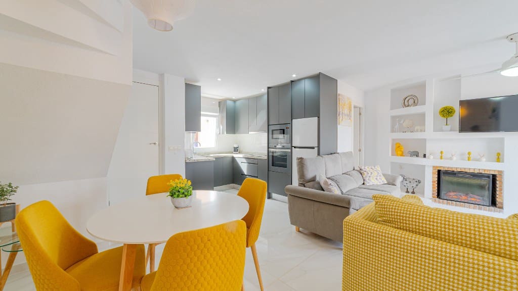 3 slaapkamer Appartement te koop in Mar Azul met zwembad - € 195.000 (Ref: 9441328)