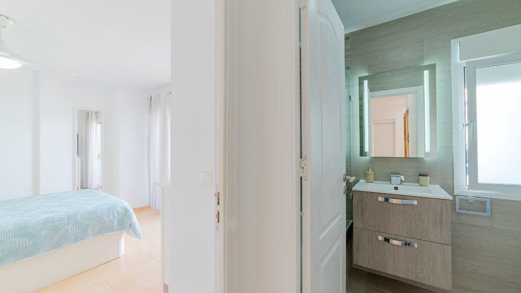 3 slaapkamer Appartement te koop in Mar Azul met zwembad - € 195.000 (Ref: 9441328)