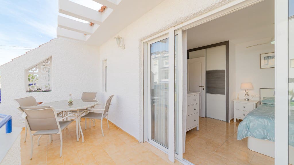 3 slaapkamer Appartement te koop in Mar Azul met zwembad - € 195.000 (Ref: 9441328)